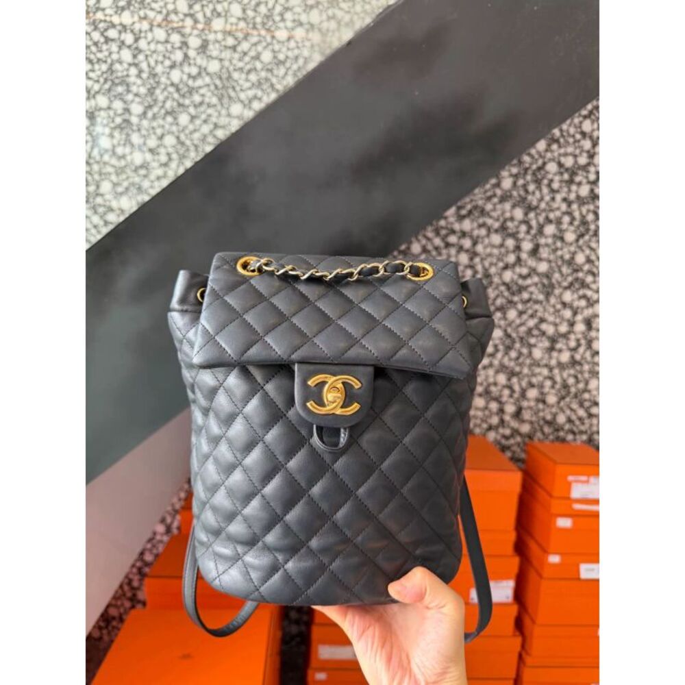 Chanel Women Pre-Loved Bag Very Good Condition